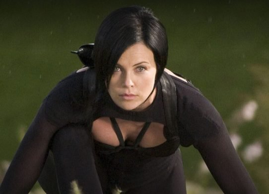 charlize-theron-dc-superheroes