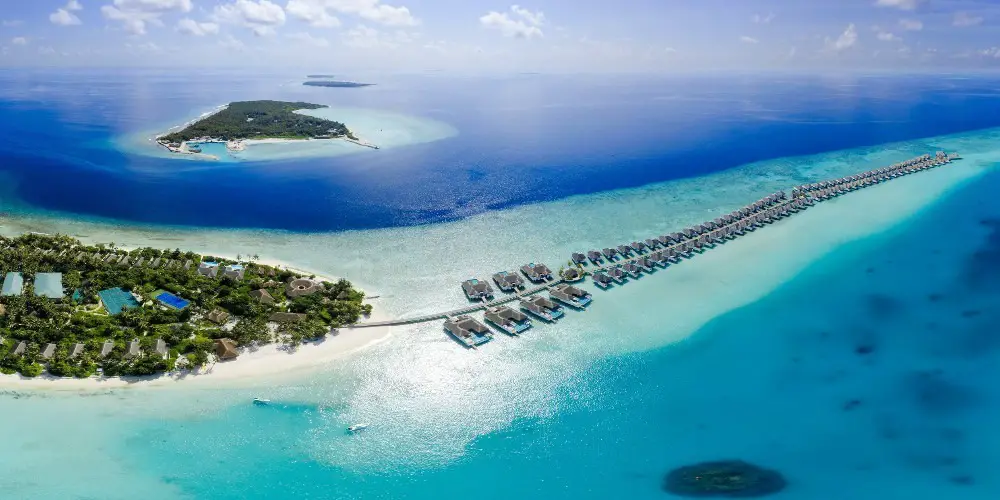 maldives-crystal-clear-waters-beaches-3